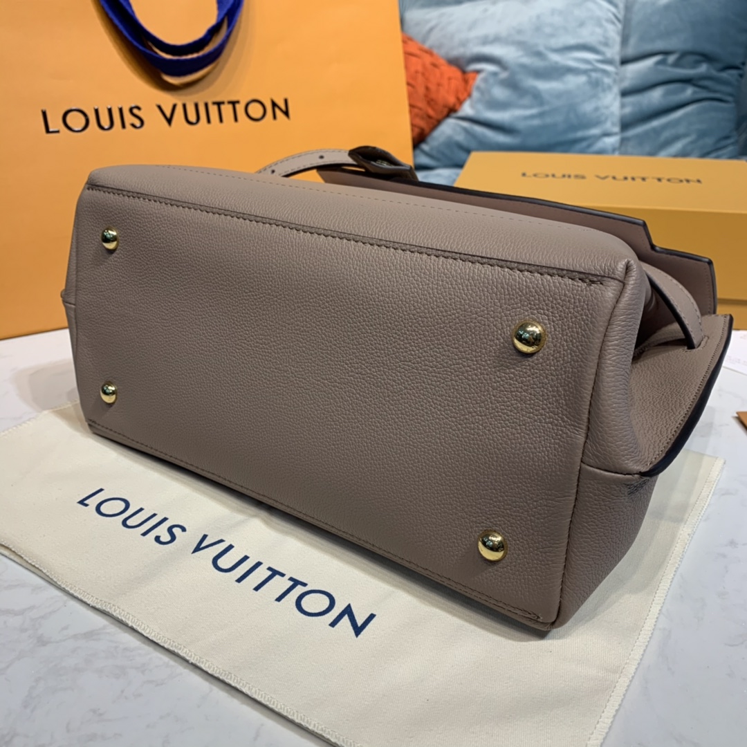 Louis Vuitton LOCKME EVER MM Shoudler Bag M56094 Greige Gray/Beige